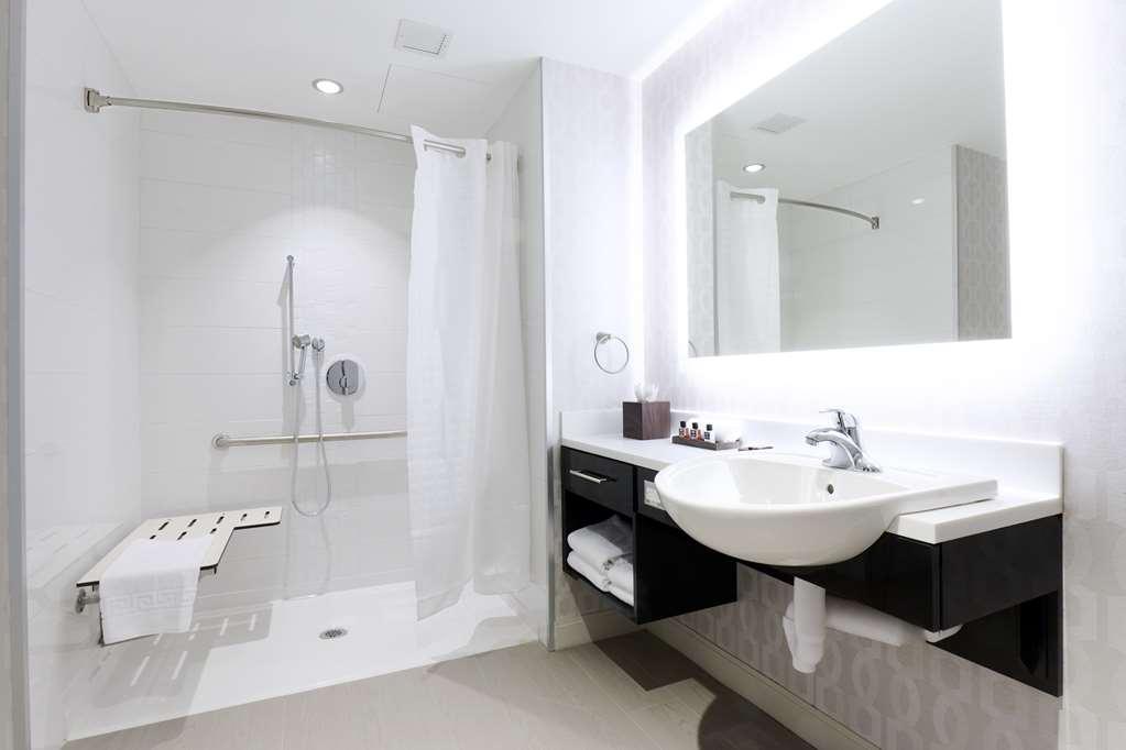 Pickering Casino Resort Room photo